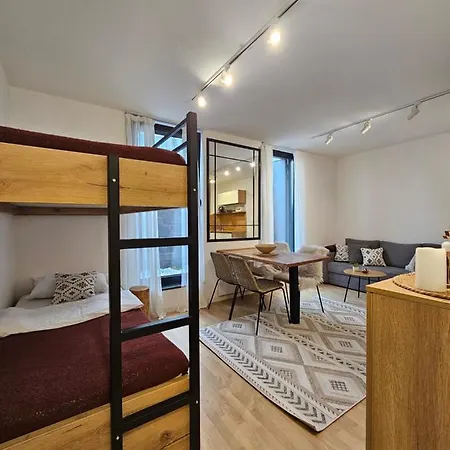 Mek Apartment