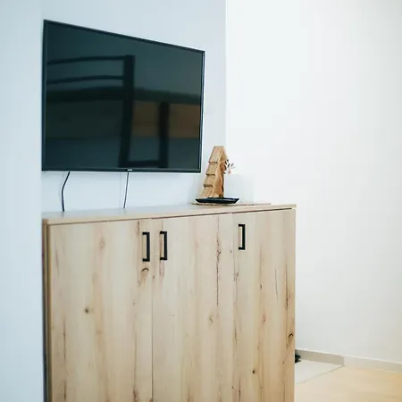 Apartment Mek *